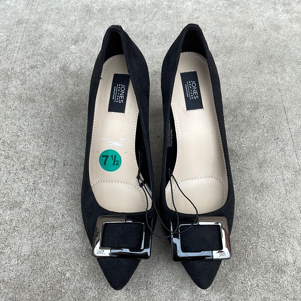 NWOT Jones New York Signature Black Diana Pointed Toe Buckle Heels Size 7.5